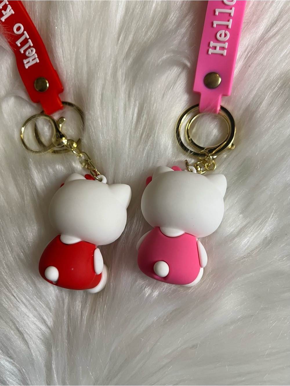 Hello Kitty Red & Pink Silicone Keyring Set - Picture 2 of 2